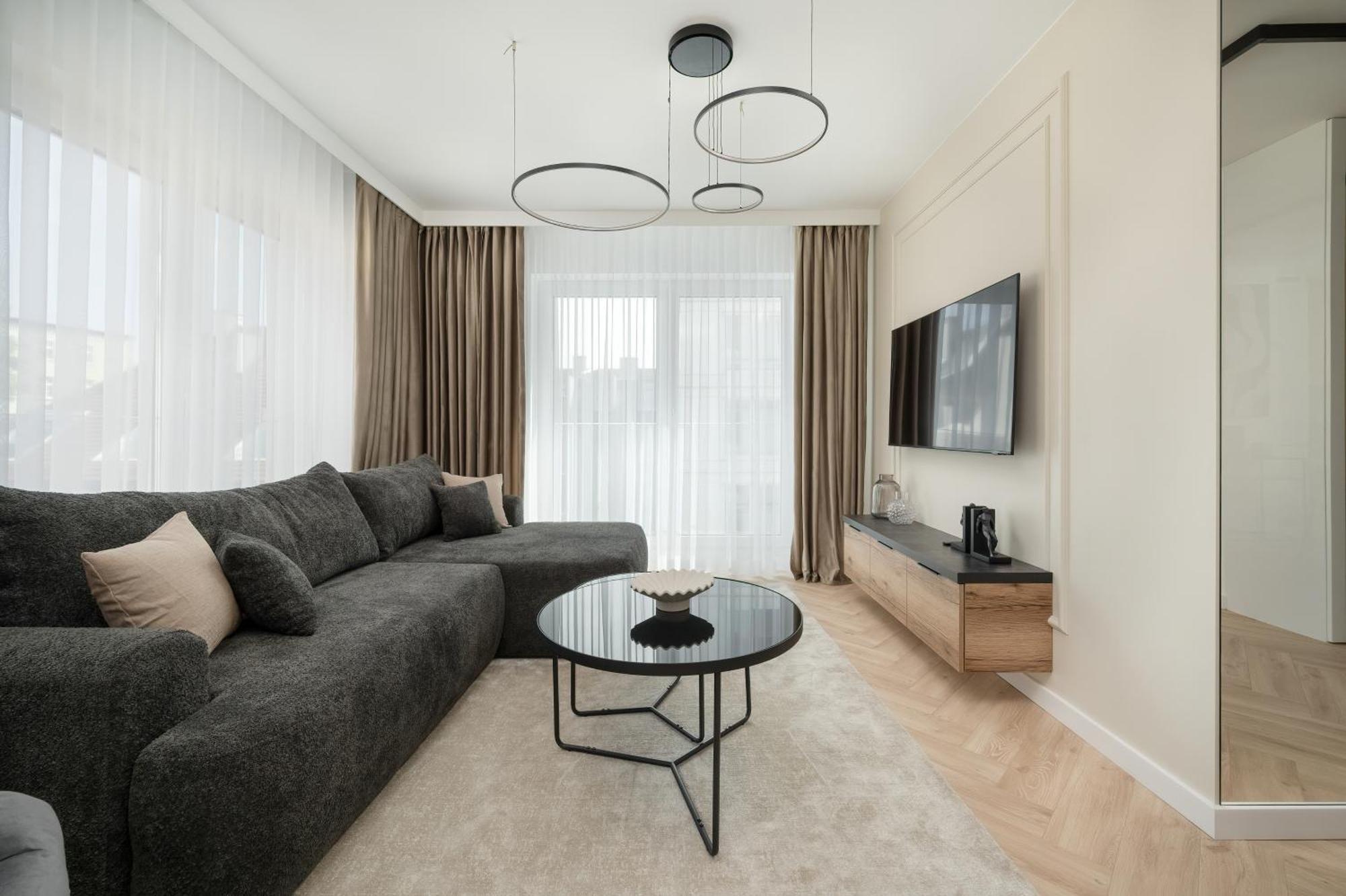 Elegancki Apartament Z Parkingiem Blisko Starego Miasta By Noclegi Renters ヴロツワフ エクステリア 写真