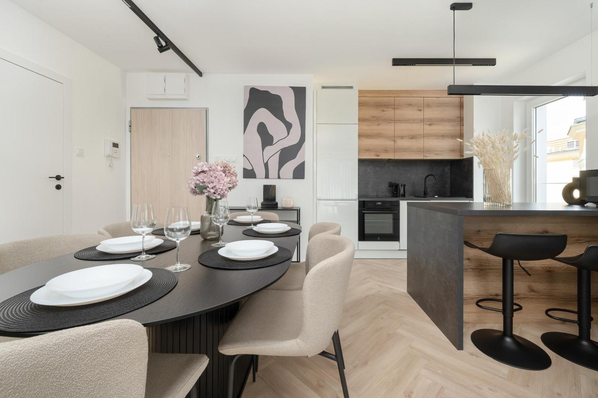 Elegancki Apartament Z Parkingiem Blisko Starego Miasta By Noclegi Renters ヴロツワフ エクステリア 写真